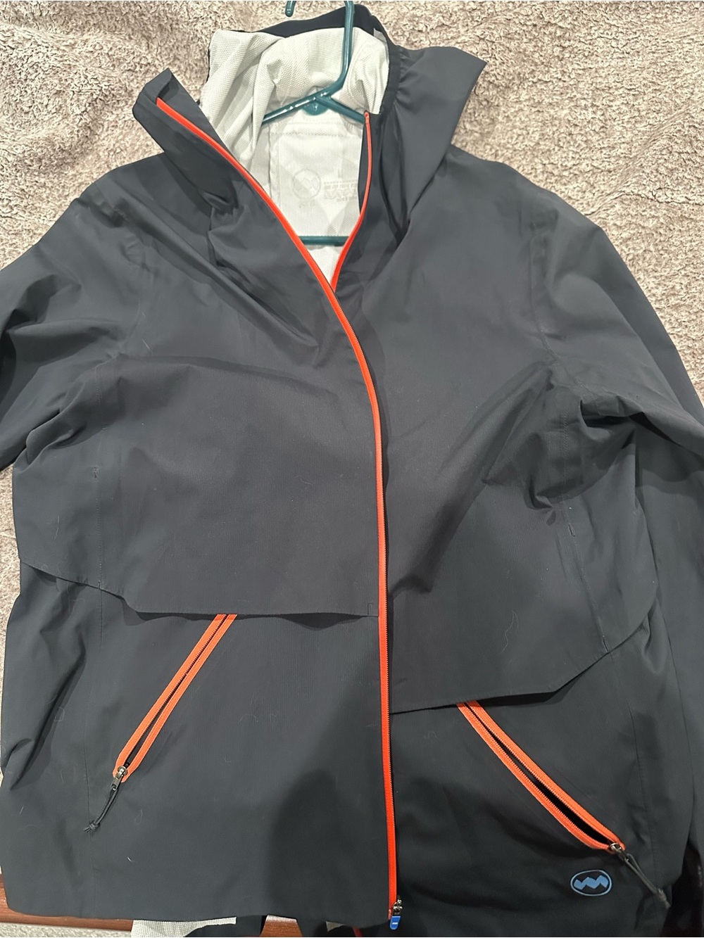 Women’s Janji Raincoat